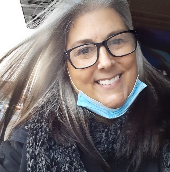 Profile Picture of Suzanne Gruebele schroeder (@suzannegruebele) on Poshmark