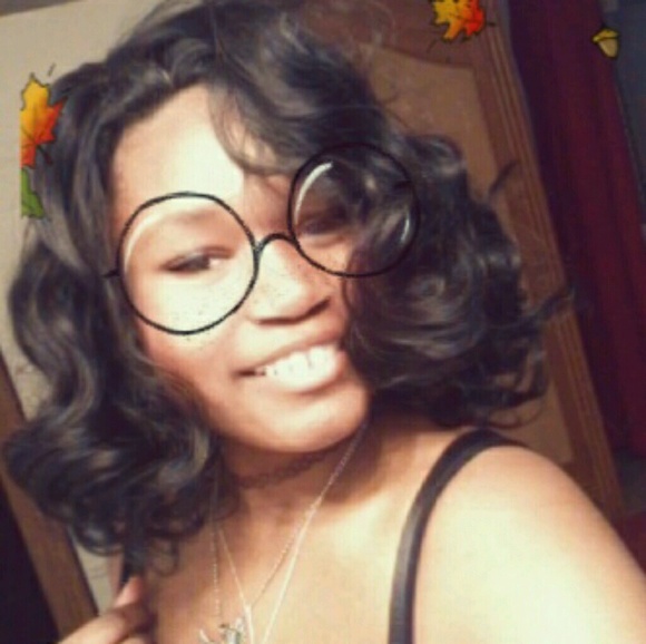 Profile Picture of Cecilia Byrd-mcqueen (@cecilyalynn) on Poshmark