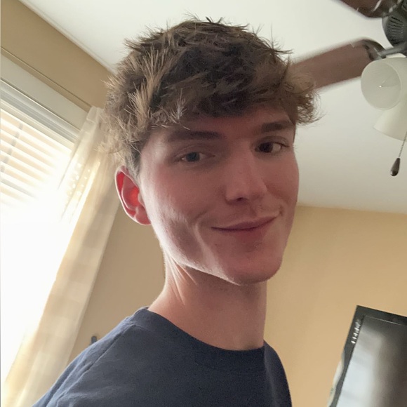 Profile Picture of John Rushing (@johnrushing4) on Poshmark