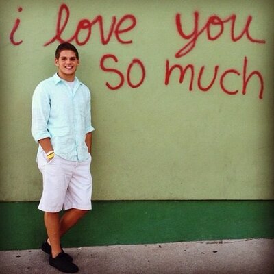 Profile Picture of I Luv Andrew Piercey (@piercey4prez) on Twitter