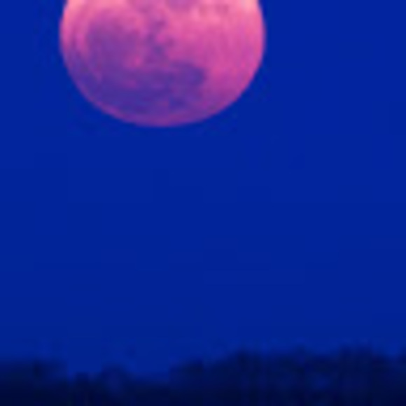 Profile Picture of Ivy Espiritu (@espirituvee) on Poshmark