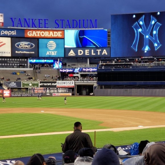 Profile Picture of Chisako Sugiyama (@chisugi) on Poshmark