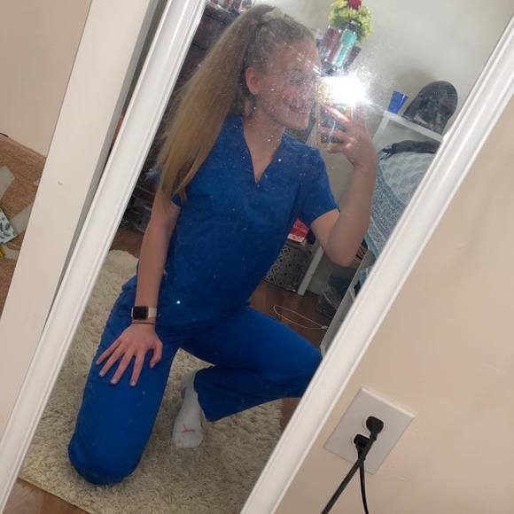 Profile Picture of Mckayla Swann (@mckayla_swann) on Poshmark