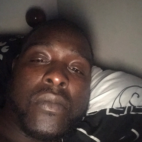 Profile Picture of Cedric Gillard (@keonzab) on Poshmark