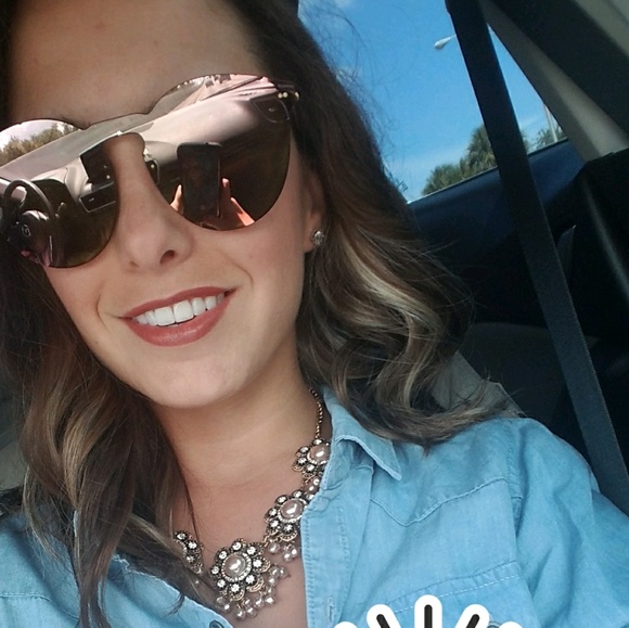 Profile Picture of Maria paula Botero (@mapisbotero) on Poshmark