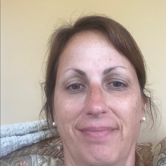 Profile Picture of Mary Gadaleto (@marygadaleto) on Poshmark