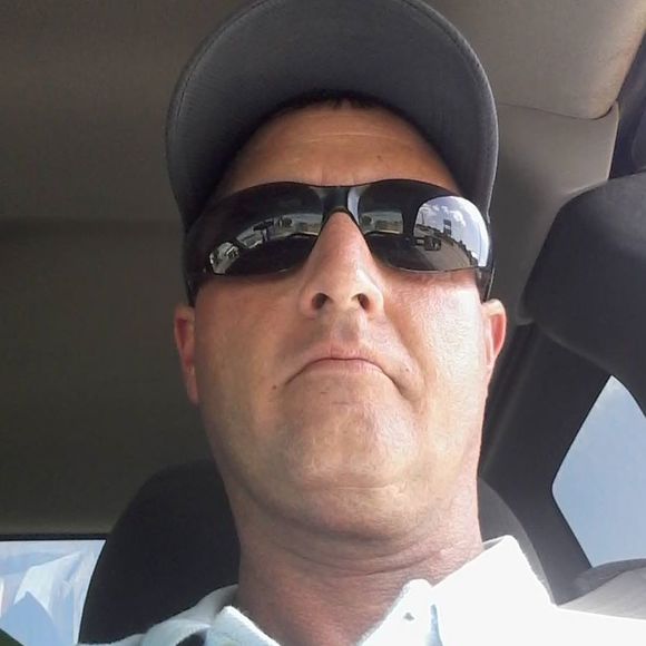 Profile Picture of David Connolly (@davidconnoll416) on Poshmark