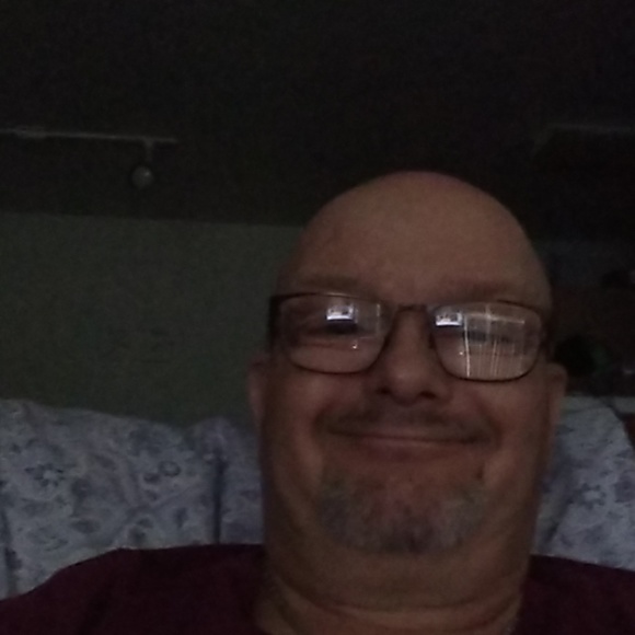 Profile Picture of Jonathan Mains (@jwmains3) on Poshmark