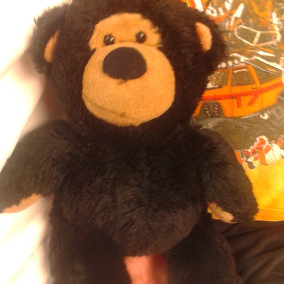 Profile Picture of Amanda Bowling (@renee200709) on Poshmark