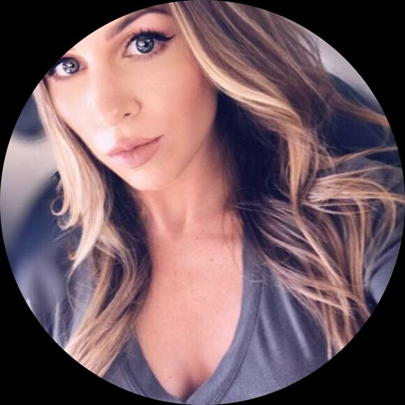 Chris Durant - Poshmark Profile Picture of Chris Durant (@chris_durant) on Poshmark