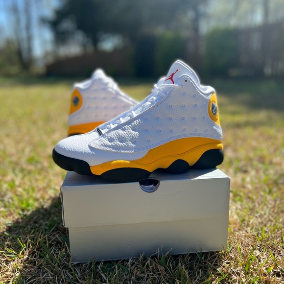 Profile Picture of Fanne Bounkazi (@forjettaheat) on Poshmark