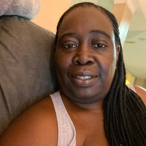 Profile Picture of Hazel Mcbain (@hazelmcbain) on Poshmark