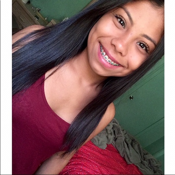 Profile Picture of Daniela Araujo (@daniela09_) on Poshmark