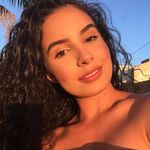 Profile Picture of Aléxia (@alexiaoliveirabarros) on Instagram