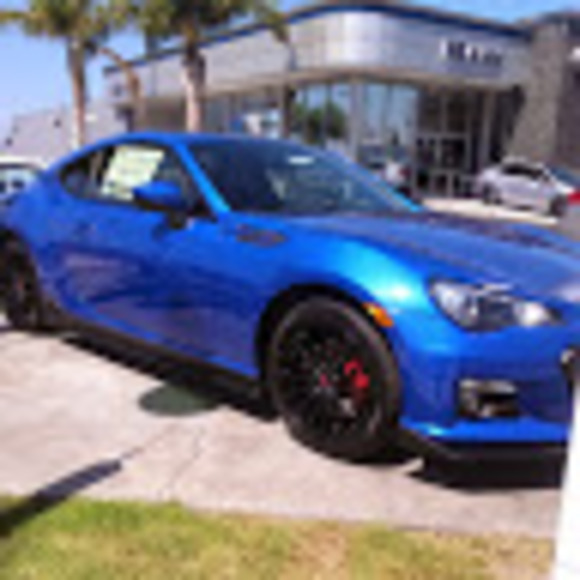 Profile Picture of Miguel Gonzalez (@miguelgonzal801) on Poshmark