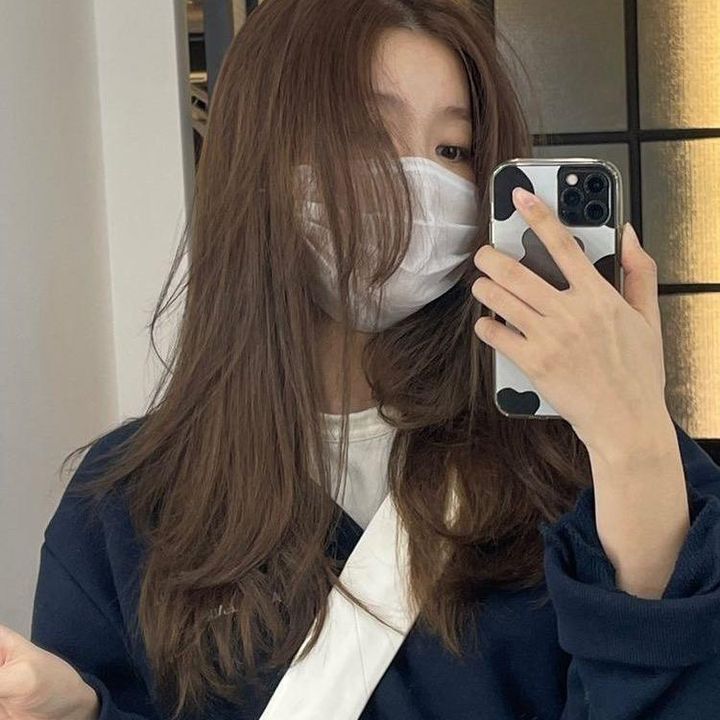 Profile Picture of 🤔 (@hiyeons) on Tiktok