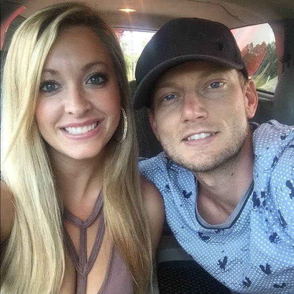 Profile Picture of Mindy Keller (@mindykeller) on Poshmark