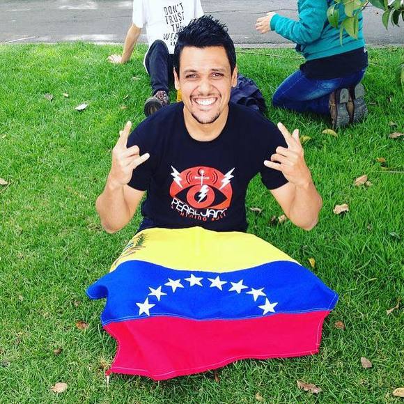 Profile Picture of David Lopez (@david_figo2464) on Poshmark