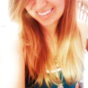 Profile Picture of Katie Halsell (@o0o_flipxflops_o0o) on Myspace
