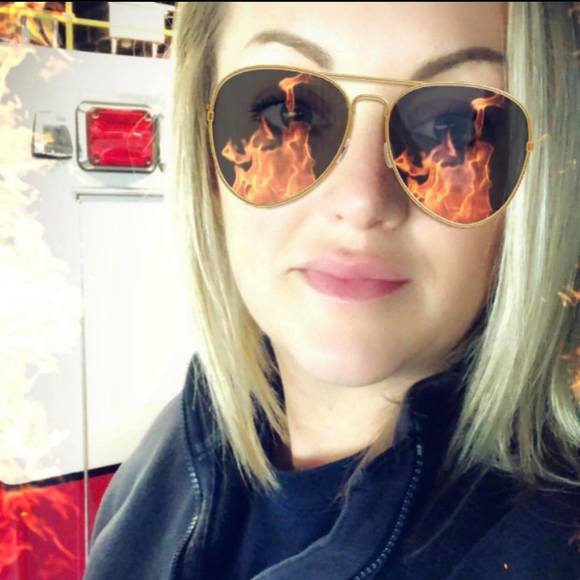 Profile Picture of Trishia Toczynski (@itrishia56) on Poshmark