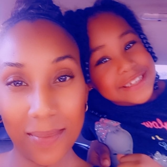 Profile Picture of Dorshae Poindexter (@shaeby08) on Poshmark