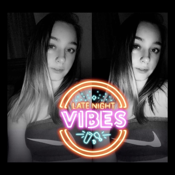 Profile Picture of Jenna Nipper (@fiercebeauty126) on Poshmark