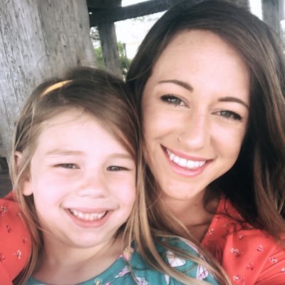 Profile Picture of Alaina Kaylee Holland (@akleeholland) on Twitter