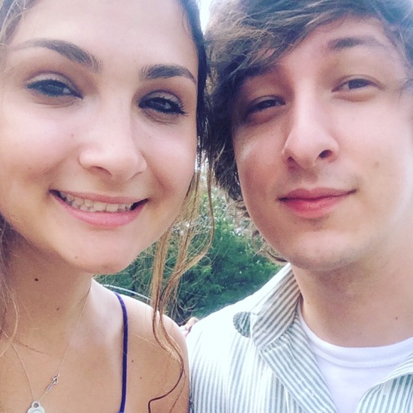 Profile Picture of Daniella Delaurentis (@ddelaurentis03) on Poshmark