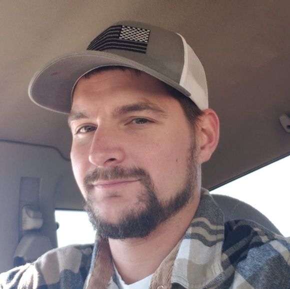 Profile Picture of Paul Garrett (@tallpaulsta50) on Poshmark