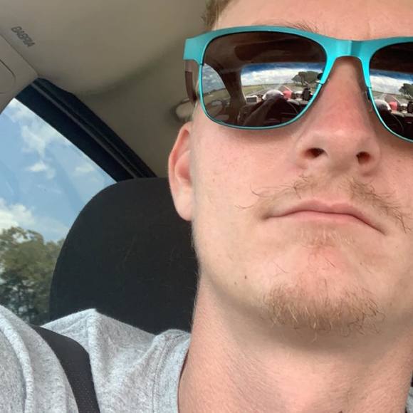 Profile Picture of Johnny Alexander (@johnnyalexan263) on Poshmark