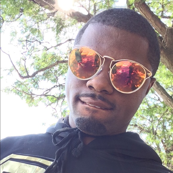 Profile Picture of Keith King (@keef0623) on Poshmark