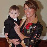 Profile Picture of Julie M Poff Taylor (@julestaylorkinkade) on Instagram