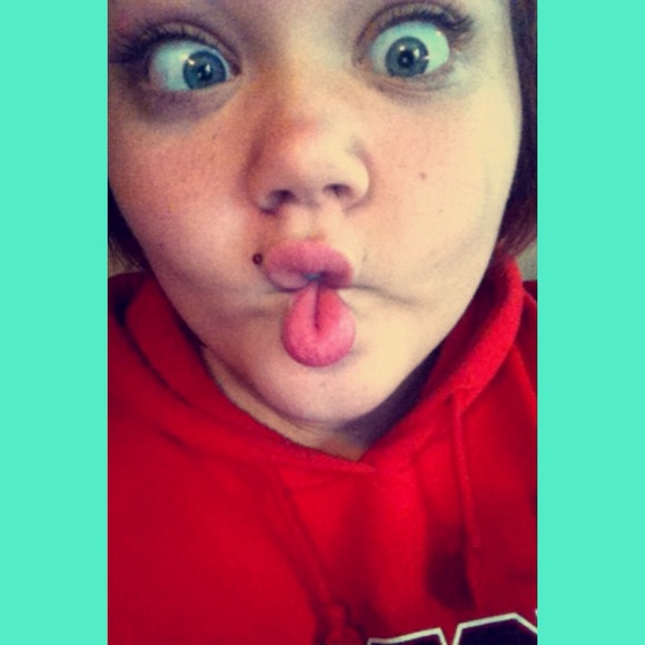 Profile Picture of Morgan Bailey (@modeba16) on Poshmark