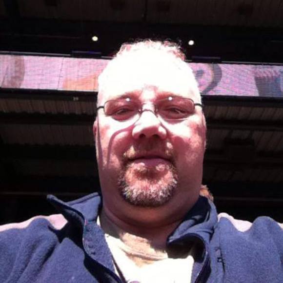 Profile Picture of Mark Forshee (@manofphone) on Poshmark