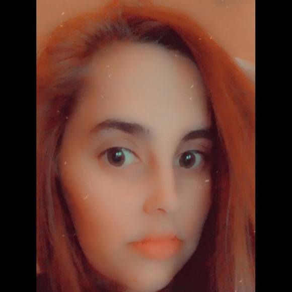 Profile Picture of Vidalia Reid (@virginiareid16) on Poshmark