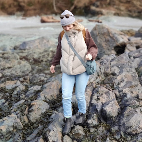 Profile Picture of Jessica Browne (@jessmariebrowne) on Poshmark