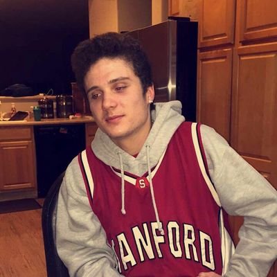 Profile Picture of Mitchell Warner (@MitchellWarn3r) on Twitter