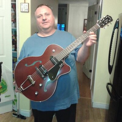 Profile Picture of Carl Piercey (@pierceycarl) on Twitter