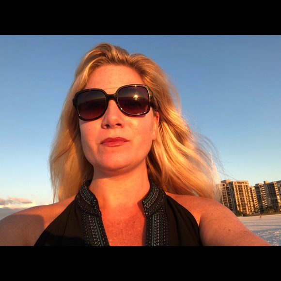 Profile Picture of Kama Levendis (@kama17) on Poshmark