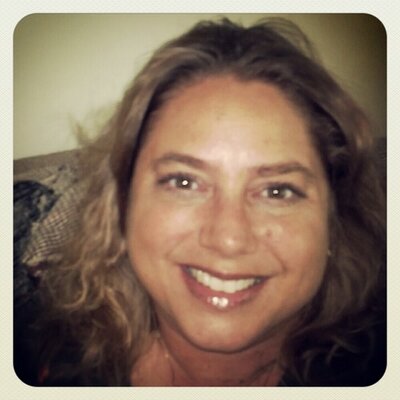 Profile Picture of Mandy Uhrich Cornell (@Moonpie0071) on Twitter