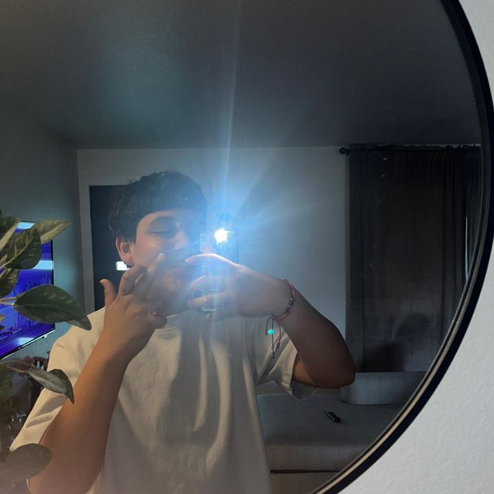 Profile Picture of hateadrian (@adriandastarr) on Tiktok