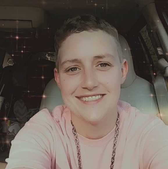 Profile Picture of Gabby Scruggs (@gabbyscruggs774) on Poshmark