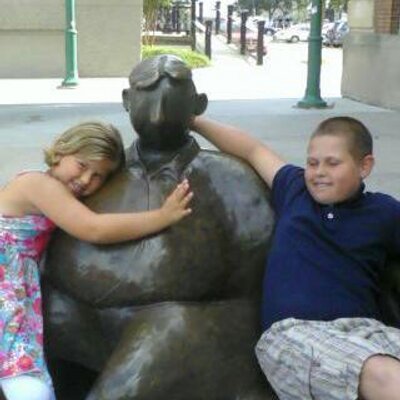 Profile Picture of Kathy McFarland (@kwmcfarland) on Twitter