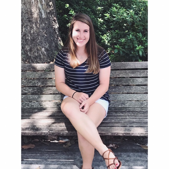 Savannah Stephenson - Poshmark Profile Picture of Savannah Stephenson (@sstephenson_) on Poshmark