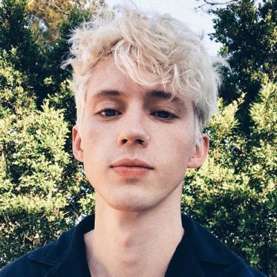 Profile Picture of Aileen Zhao (@ZhaoAileen) on Twitter