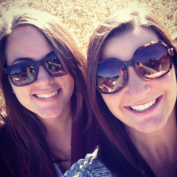 Profile Picture of Stephanie Palange (@stephpalange25) on Poshmark