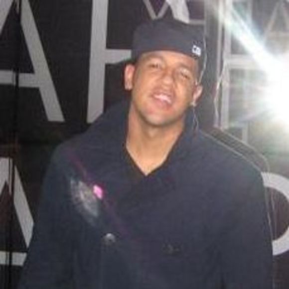 Profile Picture of Christopher Deveaux (@c_deveaux) on Poshmark