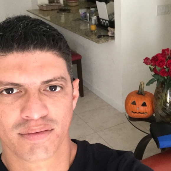 Profile Picture of Jose Valera (@joanvale) on Poshmark