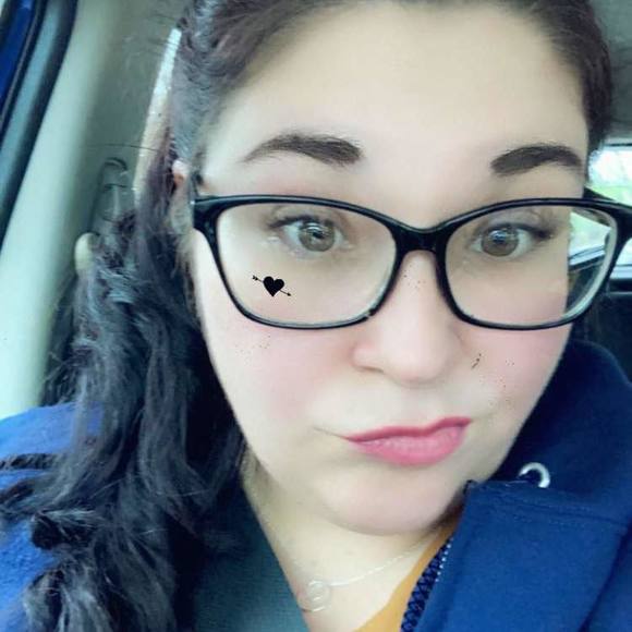 Profile Picture of Mary Stubbs (@murph989) on Poshmark