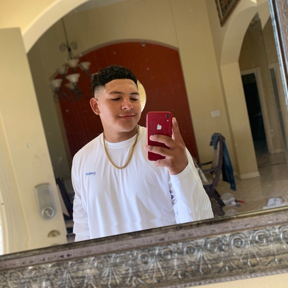 Profile Picture of Daniel Romo (@romo350) on Poshmark